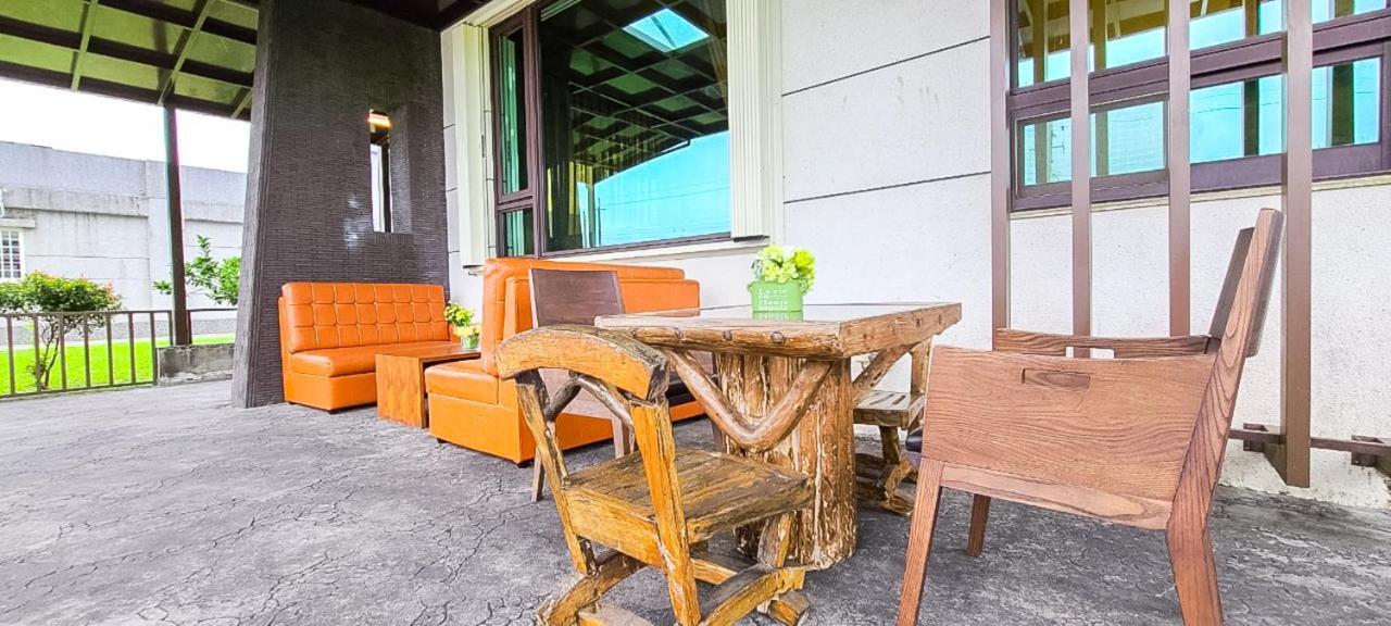 宜人生活溜滑梯親子民宿 Easylife B&B Dongshan  Exteriör bild