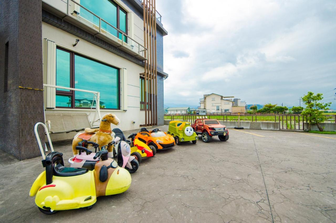 宜人生活溜滑梯親子民宿 Easylife B&B Dongshan  Exteriör bild